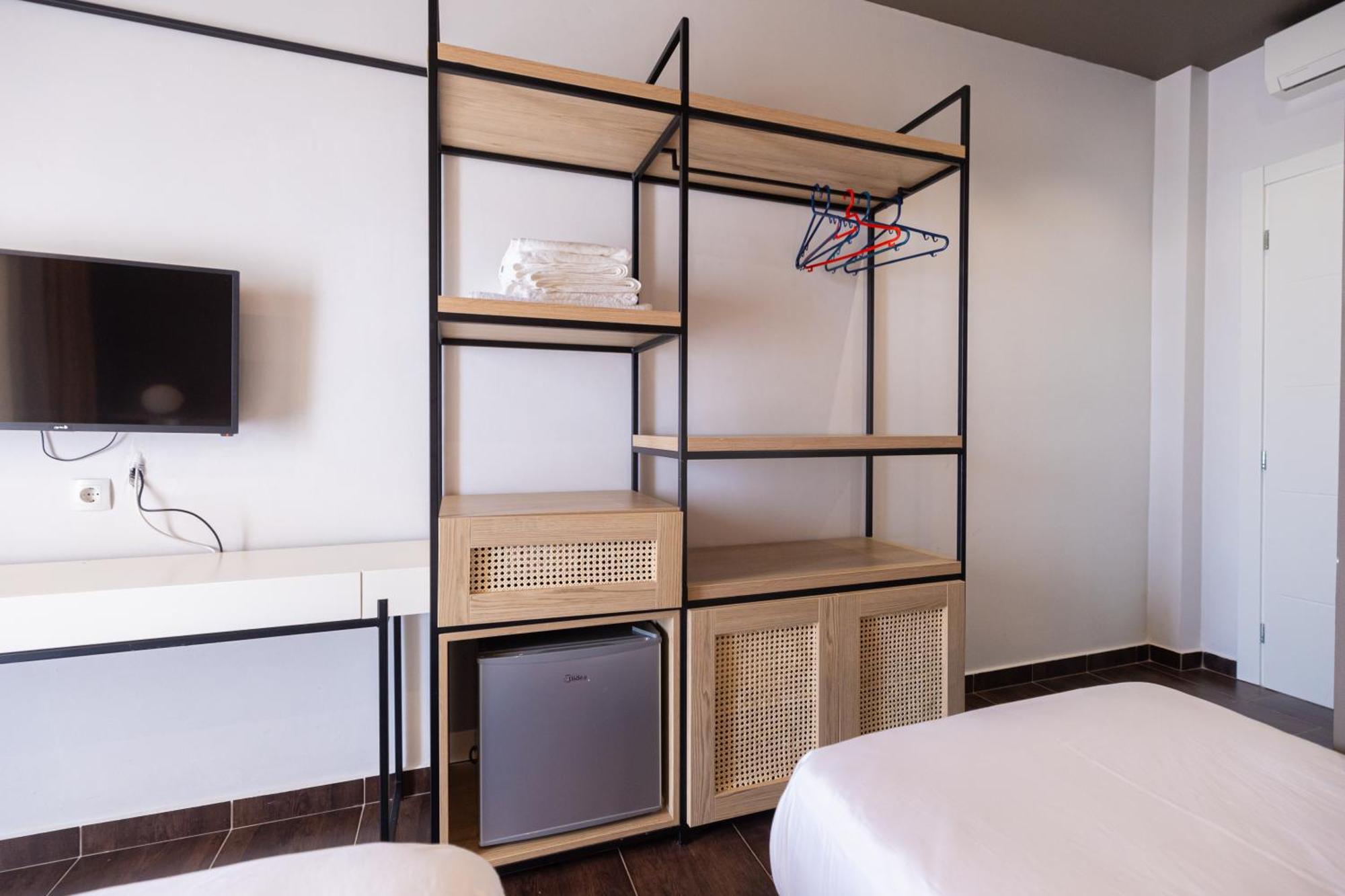 Royal Blue Hotel Dhërmi Екстериор снимка